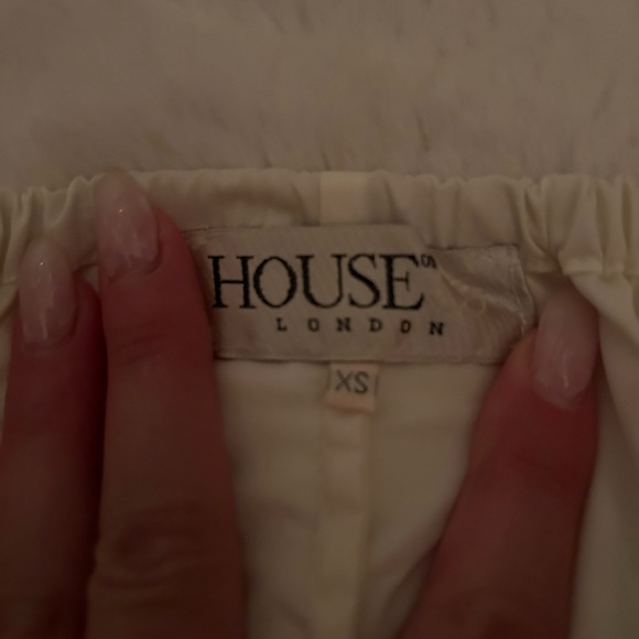 HOUSE OF CB - Picture 5 of 5